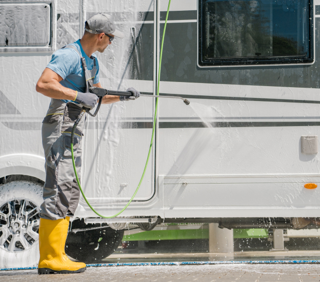 entretien camping à Castres dans le Tarn 81